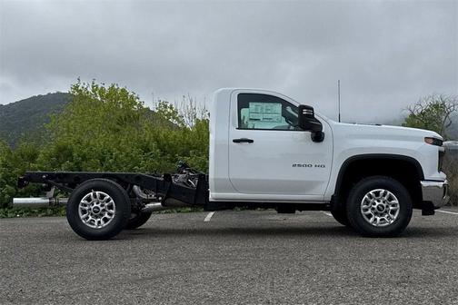 2025 Chevrolet Silverado 2500 WT