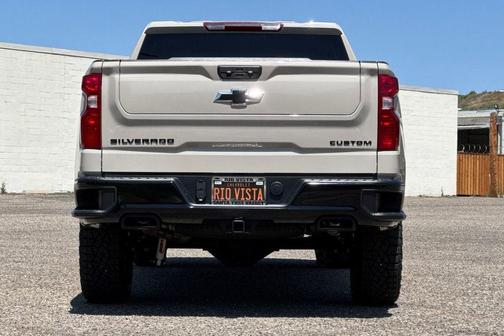 White Sands 2026 Chevrolet Silverado 1500 Custom Trail Boss