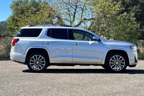 2020 GMC Acadia Denali