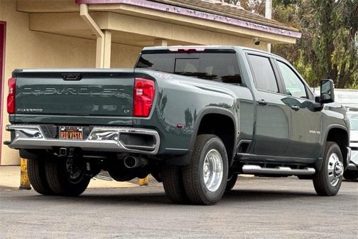 2025 Chevrolet Silverado 3500 LT