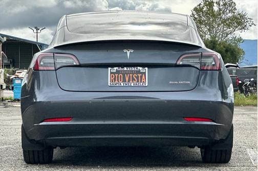 2018 Tesla Model 3 Performance