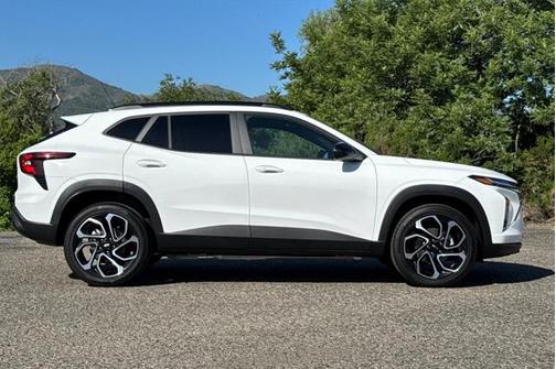 2025 Chevrolet Trax FWD 2RS