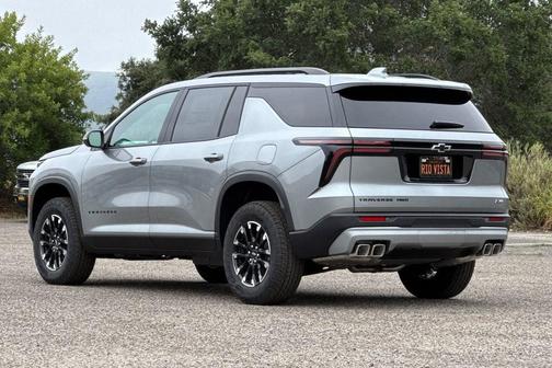 Sterling Gray Metallic 2026 Chevrolet Traverse AWD Z71