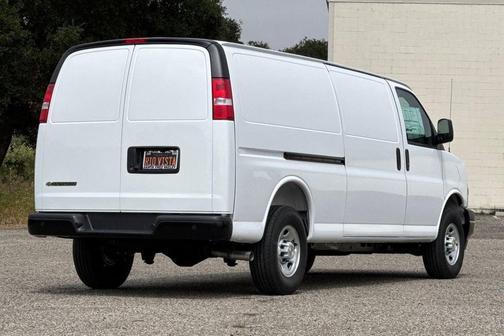 Summit White 2026 Chevrolet Express 2500 LT
