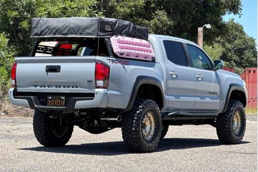 2019 Toyota Tacoma SR