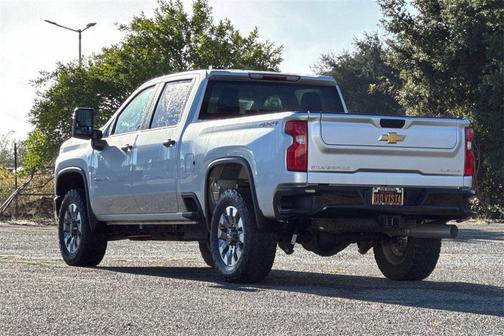 2022 Chevrolet Silverado 2500 Custom