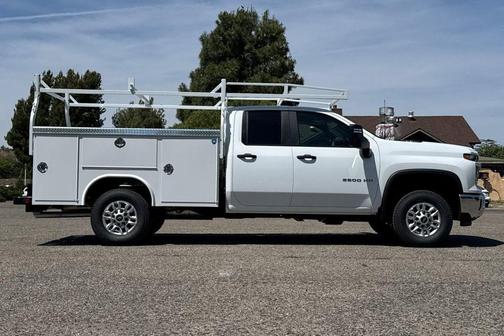 Summit White 2026 Chevrolet Silverado 2500 WT
