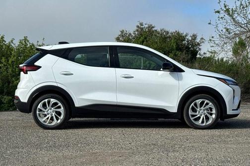 Summit White 2027 Chevrolet Bolt LT