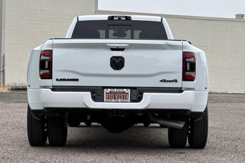 Bright White Clearcoat 2024 RAM 3500 Laramie Crew Cab 4x4 8' Box