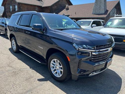 Dark Ash Metallic 2022 Chevrolet Tahoe LT