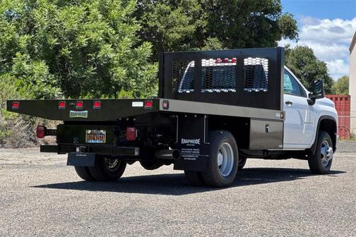 2025 Chevrolet Silverado 3500 WT