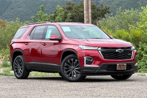 Radiant Red Tintcoat 2023 Chevrolet Traverse RS