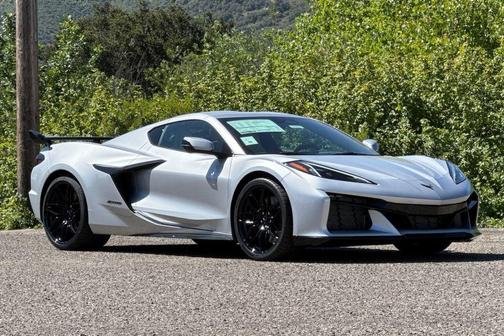 Blade Silver Metallic 2026 Chevrolet Corvette Z06