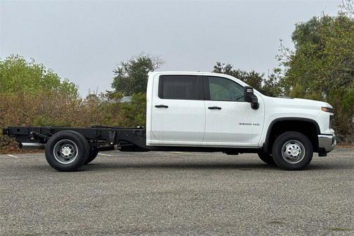 2025 Chevrolet Silverado 3500 WT