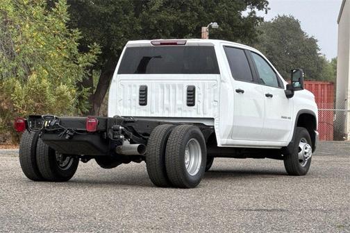 2025 Chevrolet Silverado 3500 WT