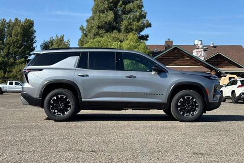 Sterling Gray Metallic 2026 Chevrolet Traverse AWD Z71