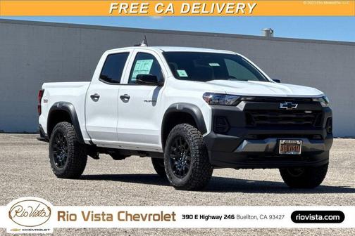 Summit White 2026 Chevrolet Colorado Trail Boss
