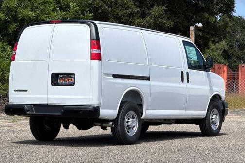 Summit White 2026 Chevrolet Express 2500 LT