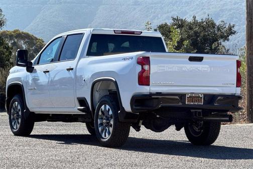 2025 Chevrolet Silverado 2500 Custom
