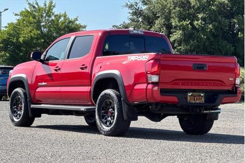 2017 Toyota Tacoma SR5