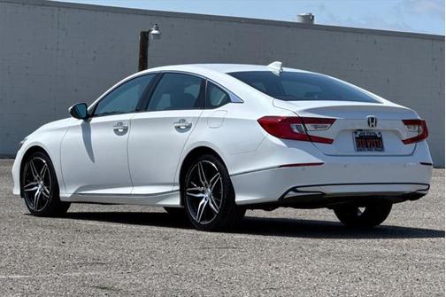 2022 Honda Accord Hybrid Touring