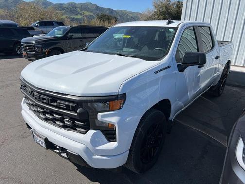2022 Chevrolet Silverado 1500 Custom