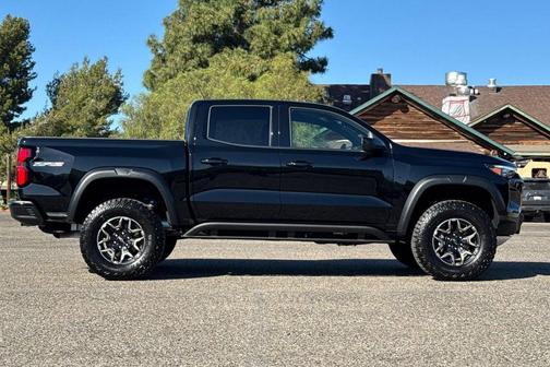 Black 2026 Chevrolet Colorado ZR2