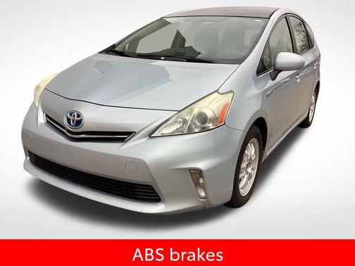2014 Toyota Prius v Three