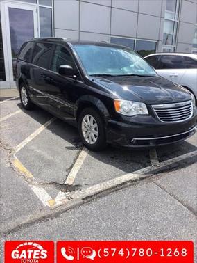2016 Chrysler Town & Country Touring