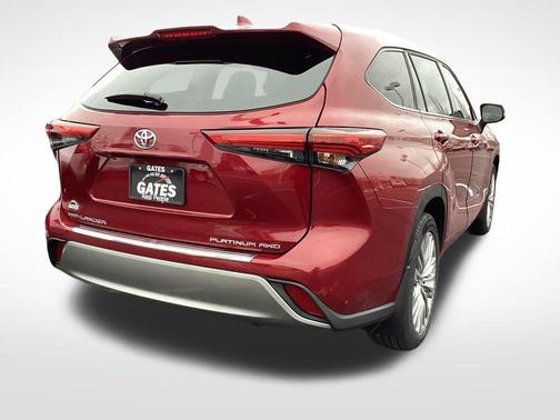 2023 Toyota Highlander Platinum
