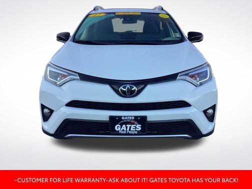 2017 Toyota RAV4 SE