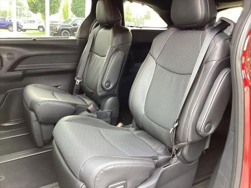 2025 Toyota Sienna Limited 7-Passenger