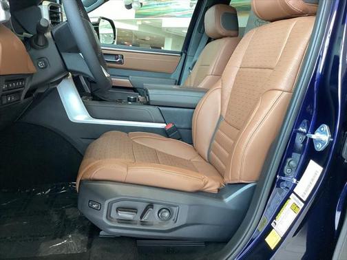 2025 Toyota Sequoia Base