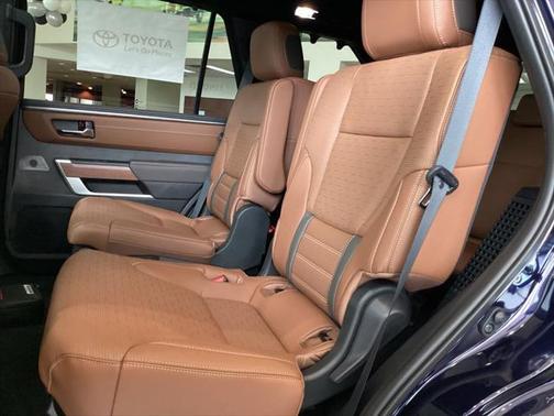 2025 Toyota Sequoia Base
