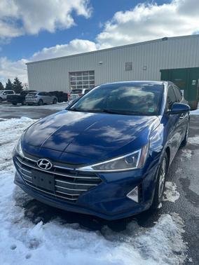 2019 Hyundai ELANTRA SEL
