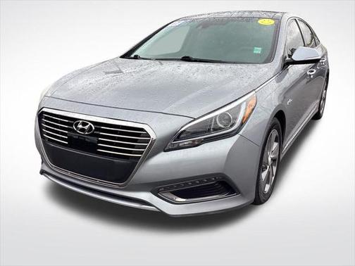 2017 Hyundai SONATA Hybrid Limited