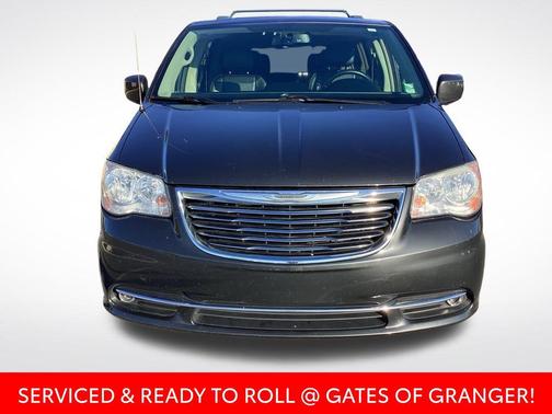 2012 Chrysler Town & Country Touring