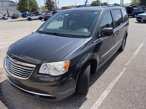 2012 Chrysler Town & Country Touring