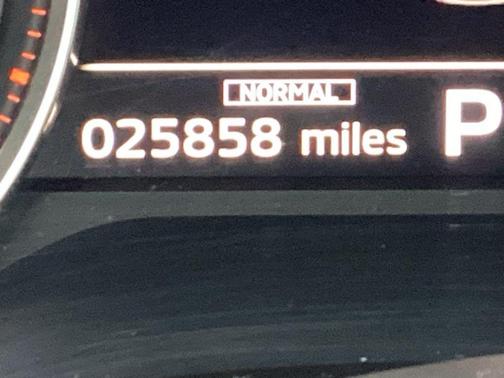 Alloy Silver Metallic 2025 Mitsubishi Outlander SE 2.5 S-AWC