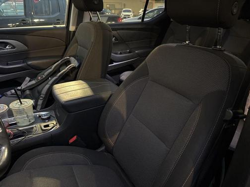 2021 Chevrolet Traverse LT