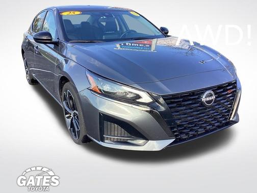Gun Metallic 2025 Nissan Altima SR AWD