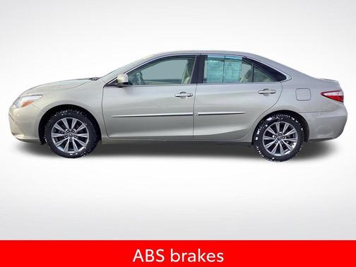 2016 Toyota Camry XLE