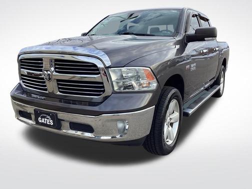 2017 RAM 1500 SLT