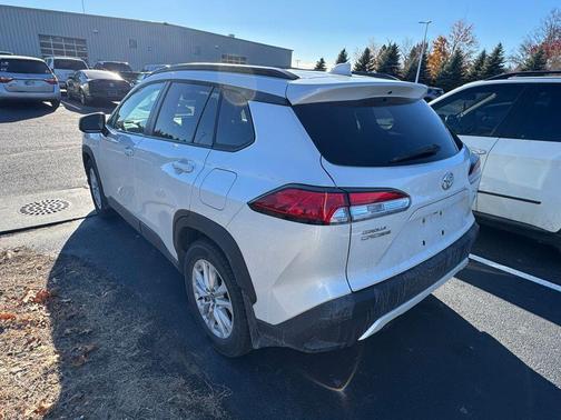 2022 Toyota Corolla Cross LE