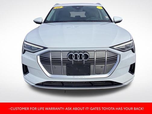 2019 Audi e-tron Premium Plus