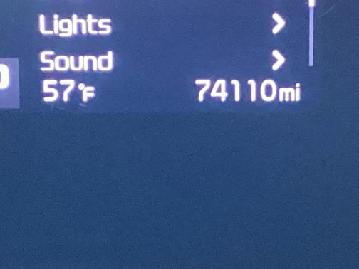 2019 Kia Cadenza Technology