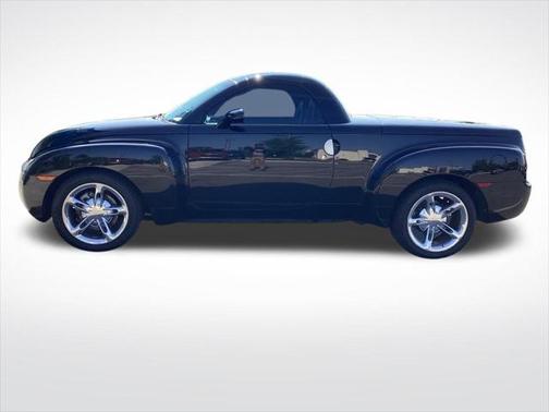 2004 Chevrolet SSR Base