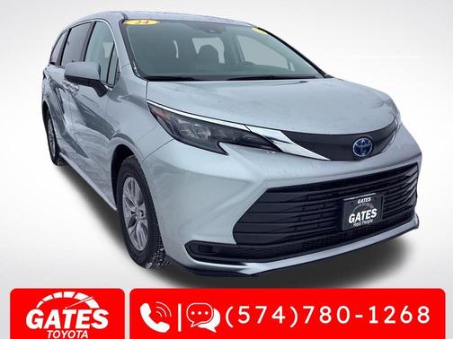 2024 Toyota Sienna LE