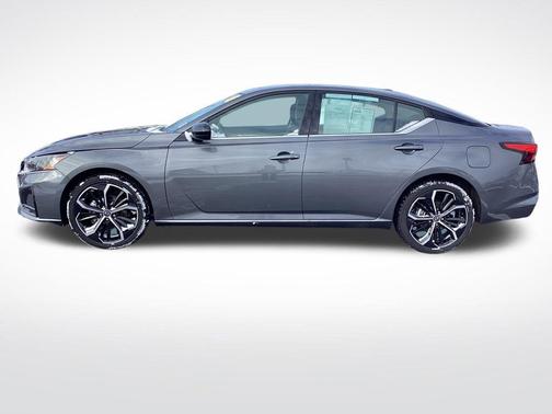 2025 Nissan Altima SR AWD