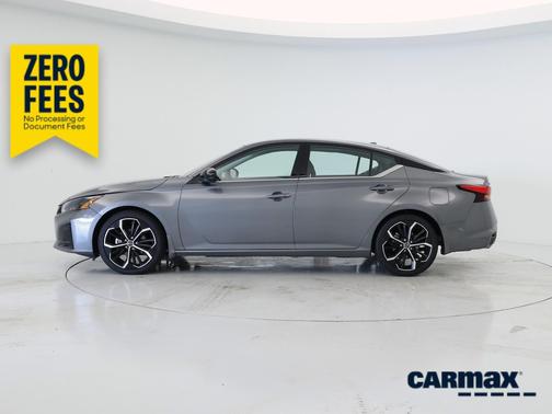 Gray 2023 Nissan Altima SR